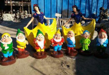 小矮人雕塑廠家，小區(qū)廣場(chǎng)卡通雕塑，玻璃鋼彩繪工藝制作