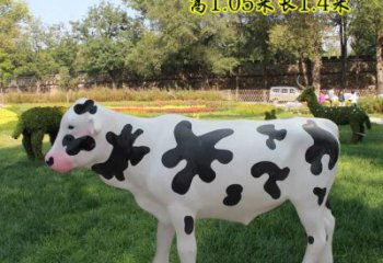 城市玻璃鋼奶牛雕塑 風(fēng)景區(qū)彩繪雕塑 抽象擺件