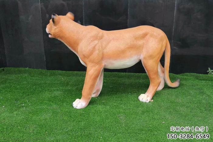 田間玻璃鋼豹子雕塑廠家 彩繪仿真雕塑 園林擺件