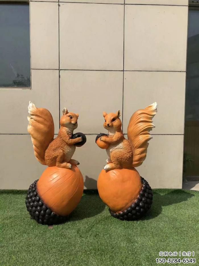 商場玻璃鋼松鼠雕塑 仿真雕塑 店門口小品