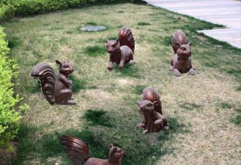銅松鼠雕塑廠家，動物景觀擺件，仿古元素設計 (2)