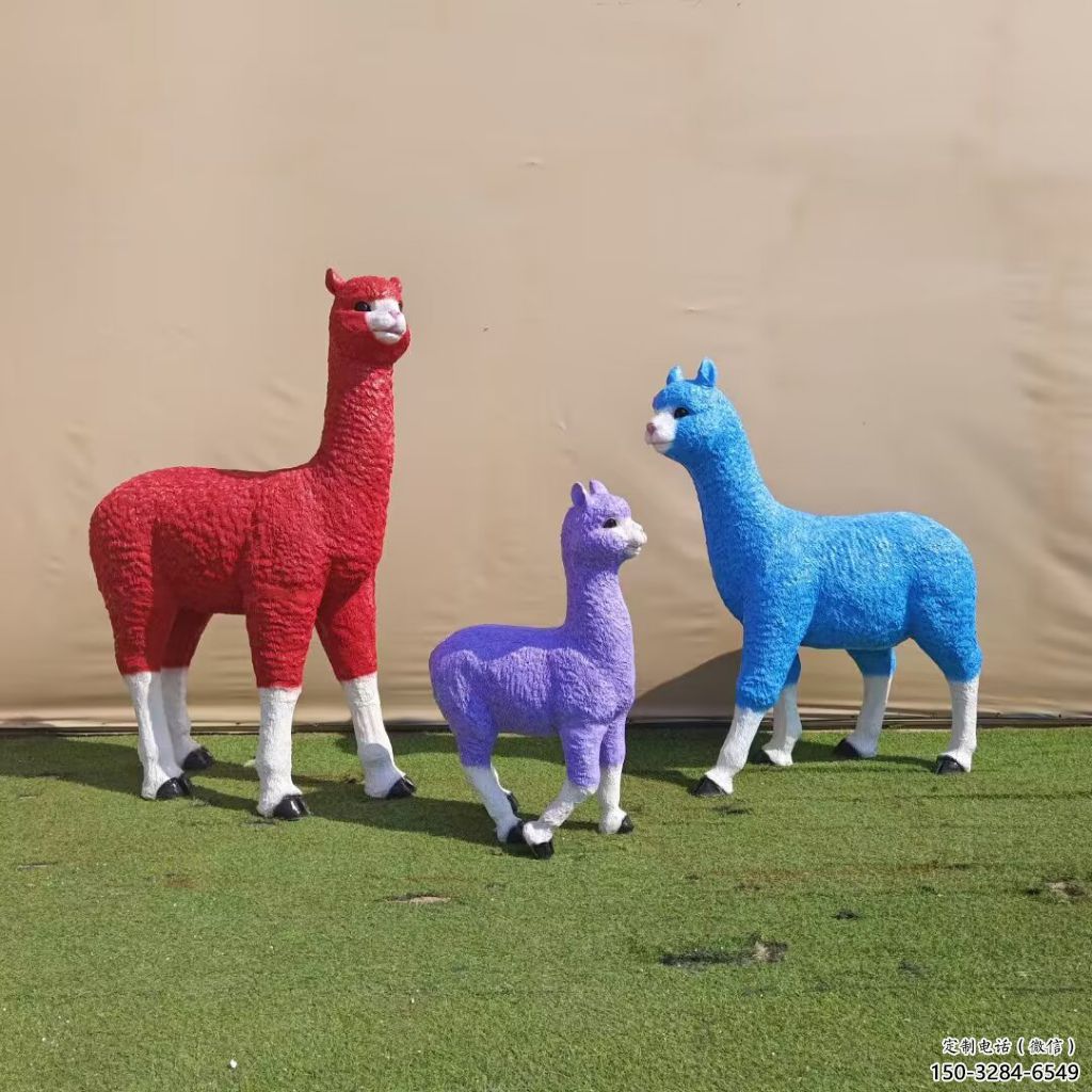 彩繪玻璃鋼綿羊雕塑廠家，動物景觀，園林小品