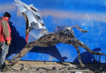 鏡面不銹鋼奔馬雕塑，城市動物擺件，大型廣場小品