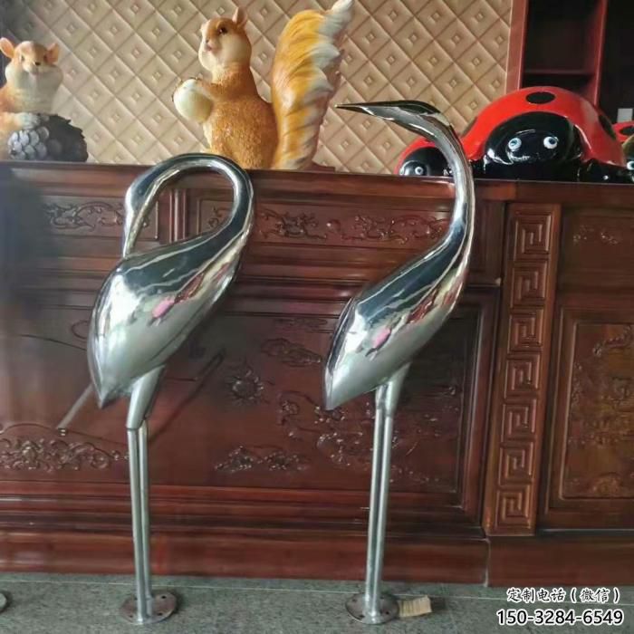 園林不銹鋼丹頂鶴雕塑 風(fēng)景區(qū)仿真雕塑 廣場小品