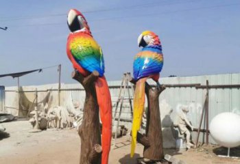 城市玻璃鋼鸚鵡雕塑 風(fēng)景區(qū)彩繪雕塑 抽象擺件