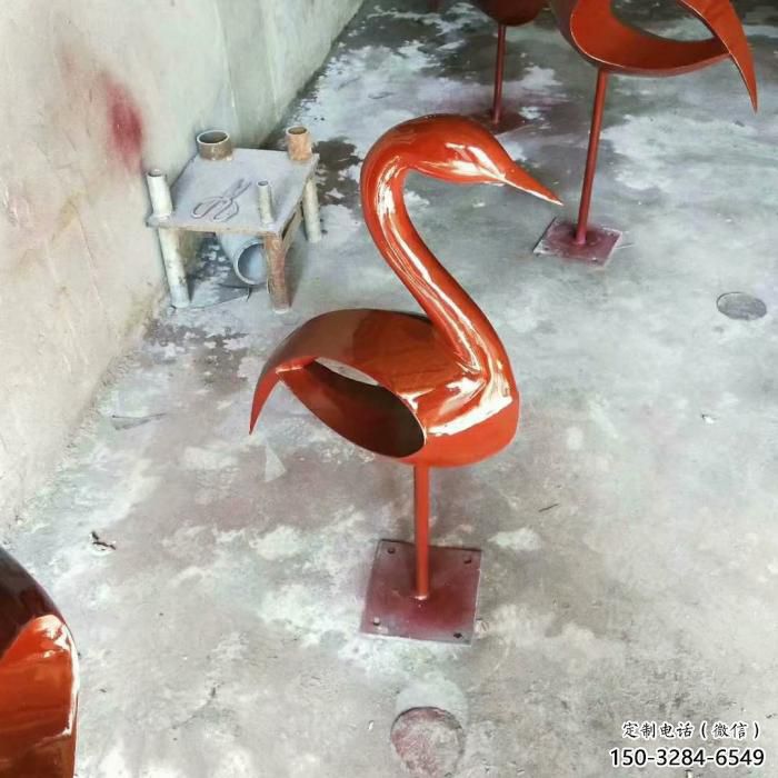 操場(chǎng)鳥類雕塑，景觀題材，鍍銅工藝