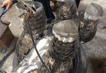 農村猩猩雕塑，發光主題，噴砂工藝