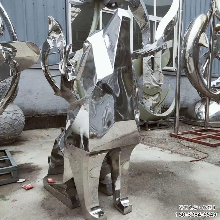 園林哈巴狗雕塑，噴漆運動雕塑，網格形式