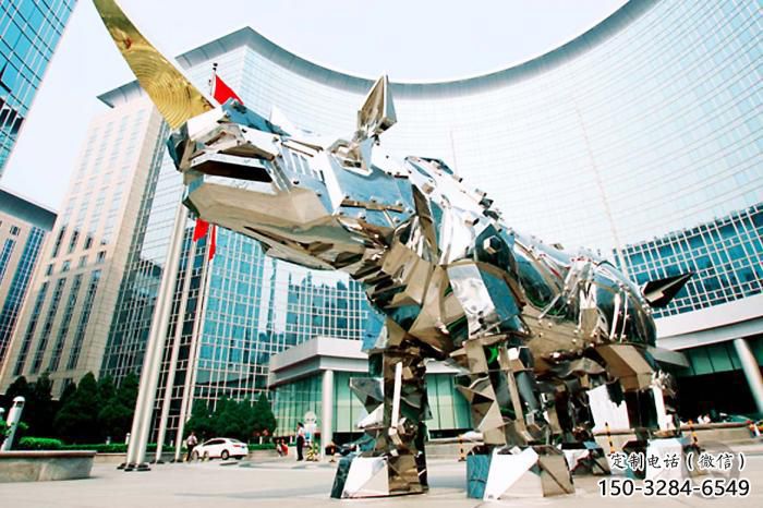 操場犀牛雕塑，鏤空海洋雕塑，噴砂制造