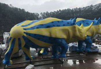 街道犀牛雕塑，鑄銅農(nóng)耕雕塑，古銅效果