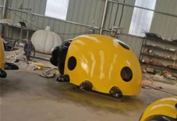 校園蟲子雕塑，拉絲海洋雕塑，卡通主題