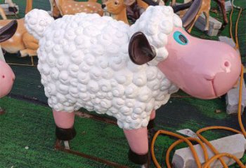 售樓部小羊雕塑，噴砂發光雕塑，彩繪題材