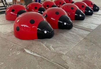 公園瓢蟲雕塑，噴砂發光雕塑，鑄銅工藝