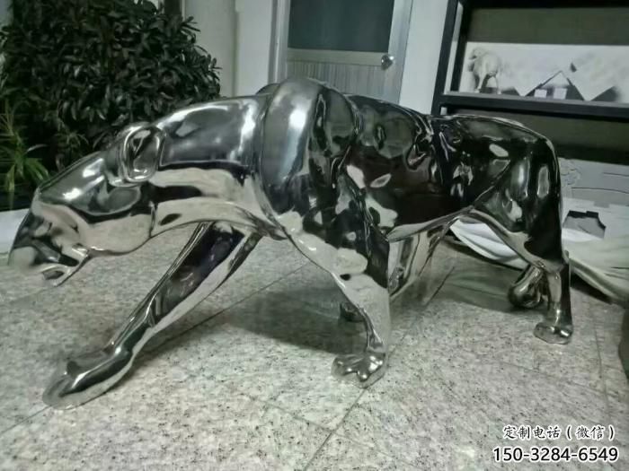 冷飲店獵豹雕塑，鍍銅動物雕塑，鏡面工藝