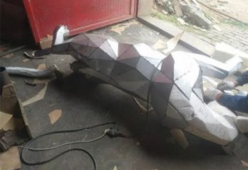 操場獵豹雕塑，仿真動物雕塑，噴砂制造