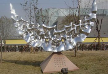 操場(chǎng)月亮雕塑，鏤空景觀雕塑，噴砂制造