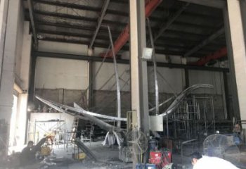 啞光船艇雕塑 拉絲景觀小品 步行街雕塑