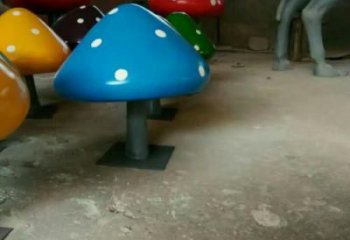 大型蘑菇雕塑 商業(yè)街廣場(chǎng)雕塑 彩繪擺件