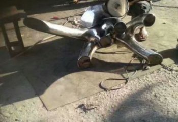 樹樁雕塑 歐式步行街大樹雕塑 大型商場植物雕塑