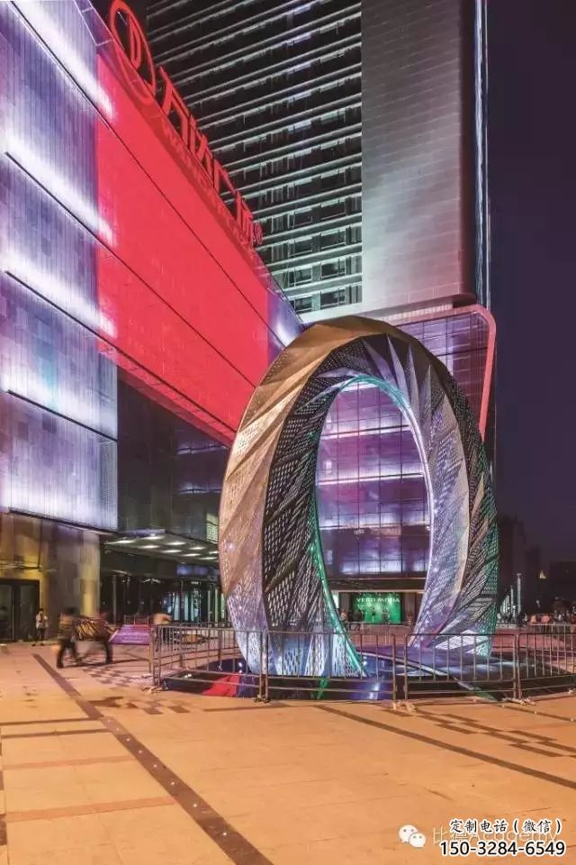 街頭精神堡壘雕塑 大型別墅區(qū)標(biāo)識(shí)雕塑 鋼管文化雕塑