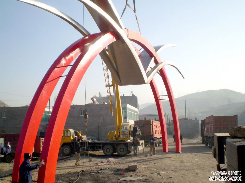 街頭大門雕塑 大型別墅區雕塑 鋼管拱門雕塑