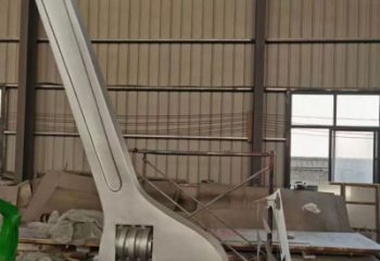 拉絲螺絲釘雕塑 鏤空創意工業雕塑 別墅區工業雕塑