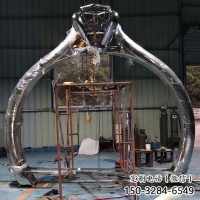 指環(huán)拱門(mén)雕塑，戒指藝術(shù)造型，不銹鋼指環(huán)大門(mén)雕塑