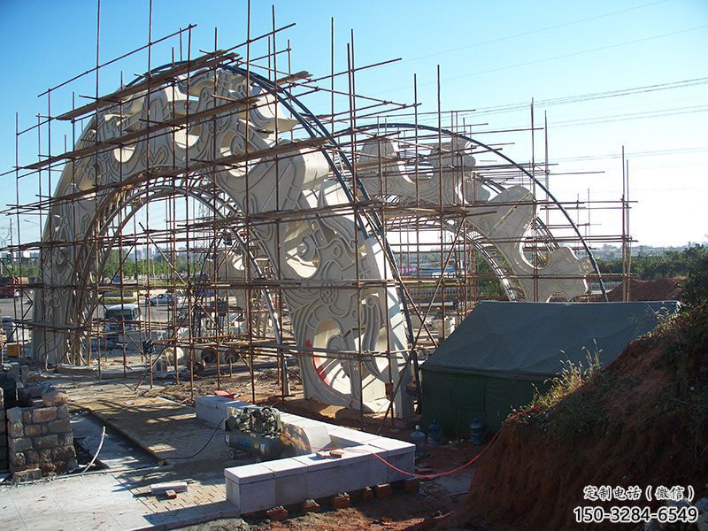 制作景觀大門雕塑，鏤空不銹鋼拱門雕塑安裝