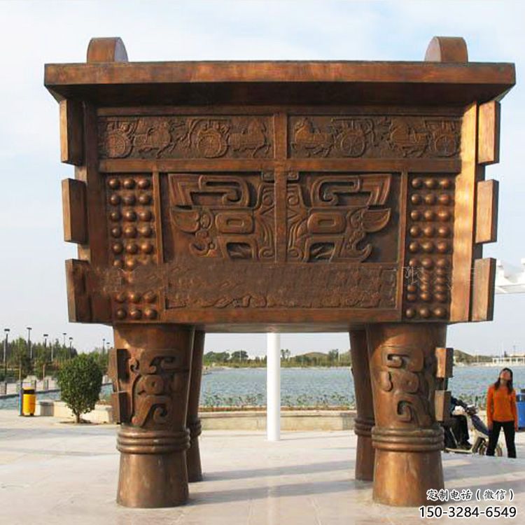 鎏金大克鼎雕塑，黃銅材質加工