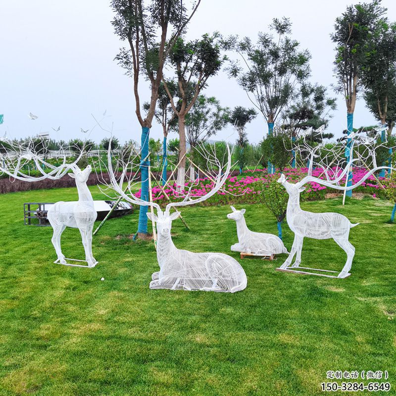 金屬小鹿雕塑制作，陸地擺件，鏤空小鹿雕塑制造商