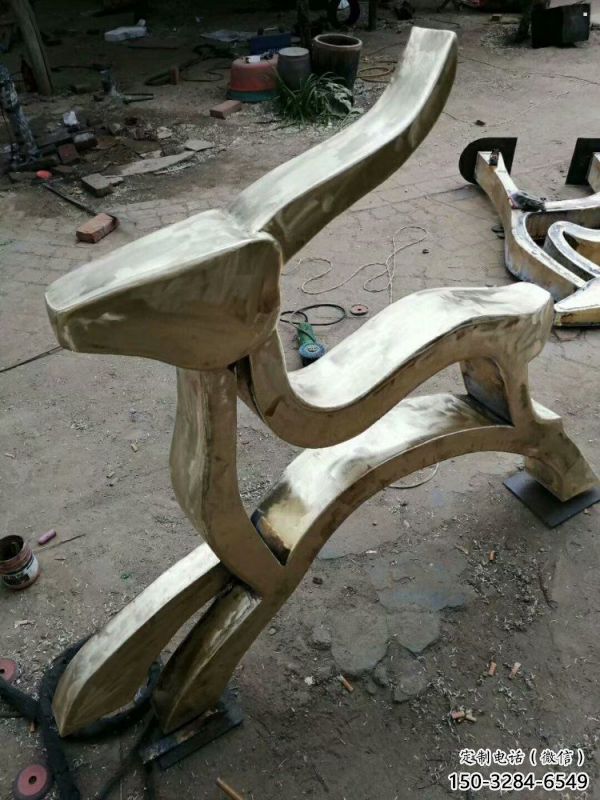 小鹿雕塑專供，露天雕塑，抽象銅鹿雕塑選用