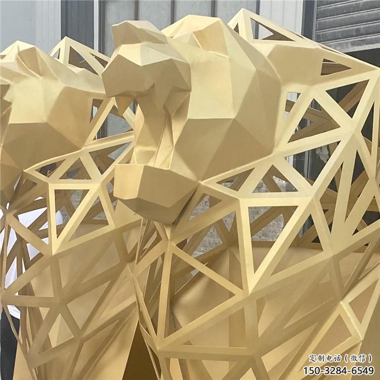 鍛鋼獅子雕塑選用，小區(qū)擺件，大型不銹鋼獅子雕塑公司