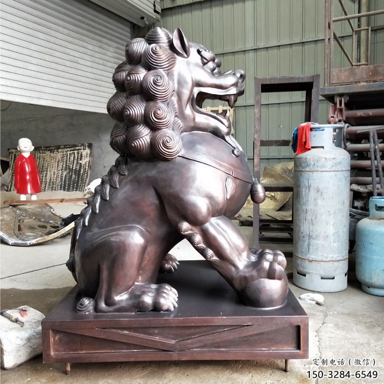 獅子雕塑優(yōu)選，城市裝飾，展示蹲獅雕塑定做