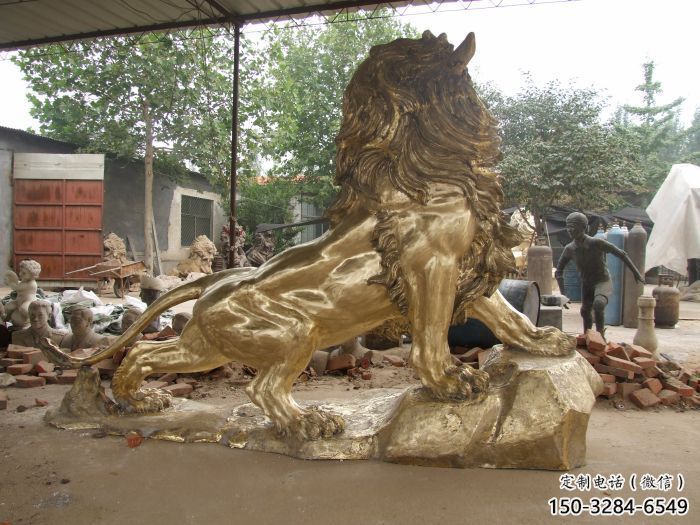 大型獅子雕塑精品，標識雕塑，鑄銅走獅雕塑選用