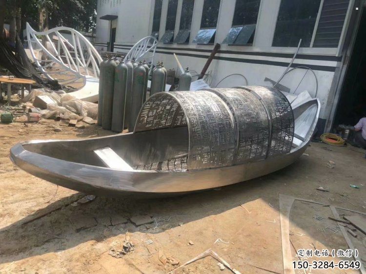 街道景觀雕塑，鍛造帆船雕塑，鏡面效果