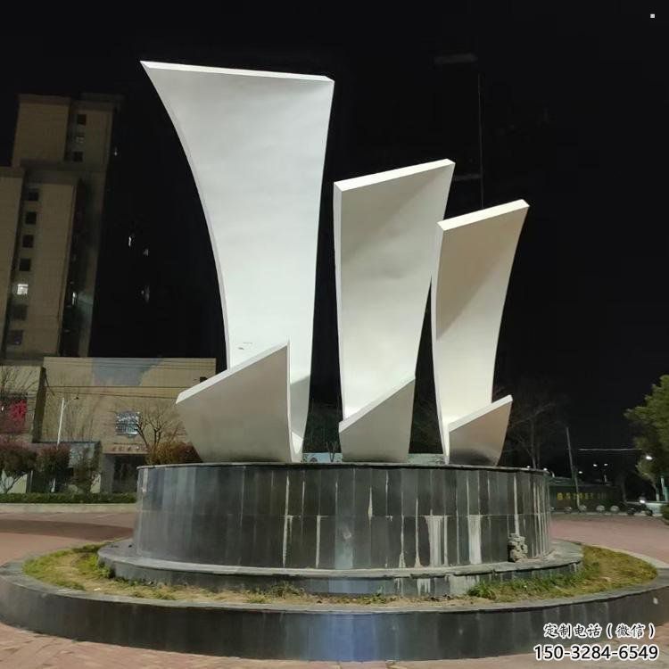 公園帆船雕塑，噴砂發(fā)光雕塑，鍛造工藝