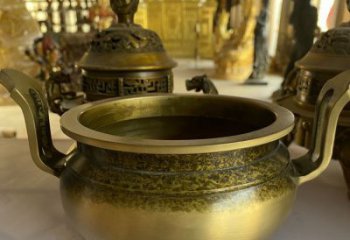 古法鎏金爐雕塑