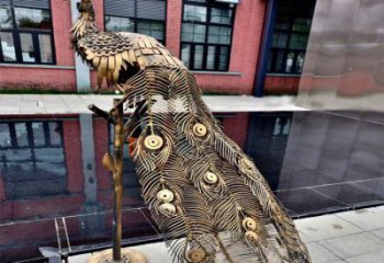 孔雀雕塑創意精選，彩鋼制作，銅孔雀雕塑標準廠家