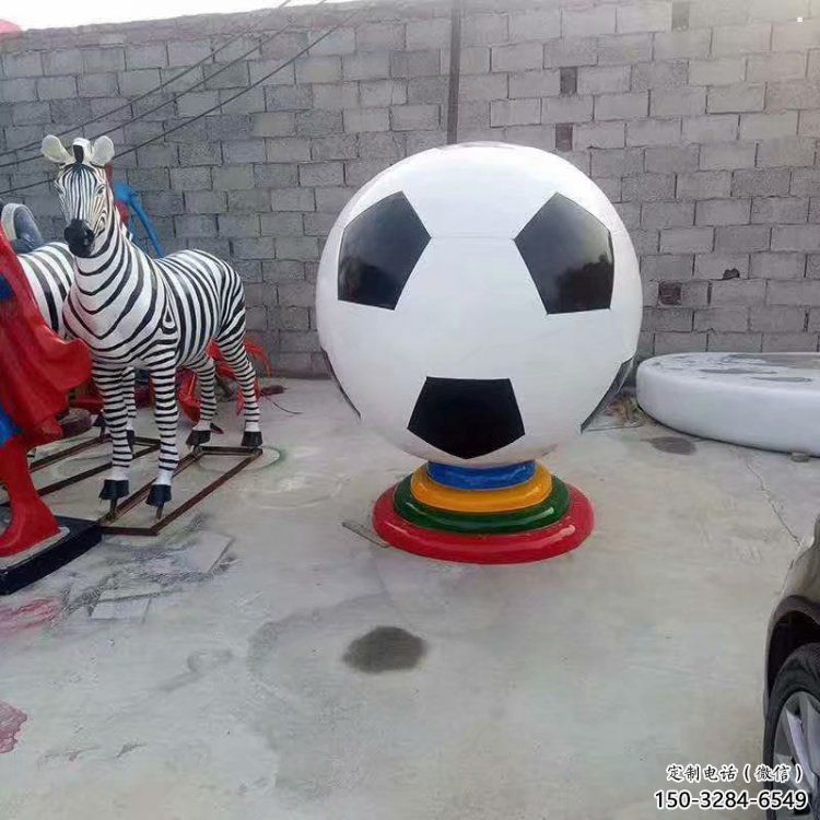 室內(nèi)足球雕塑