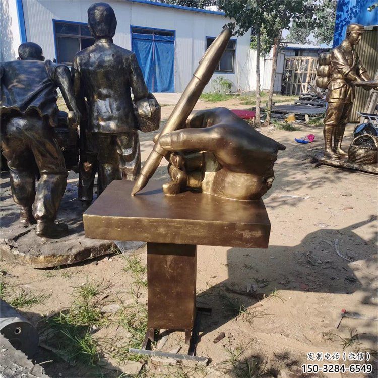 地標擺件，手握鋼筆雕塑生產(chǎn)商，戶外景觀雕塑