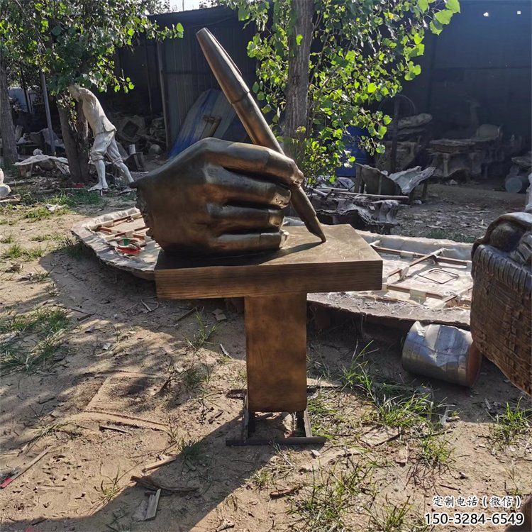 手握鋼筆雕塑供需，多彩藝術(shù)，仿銅手握鋼筆雕塑制造商