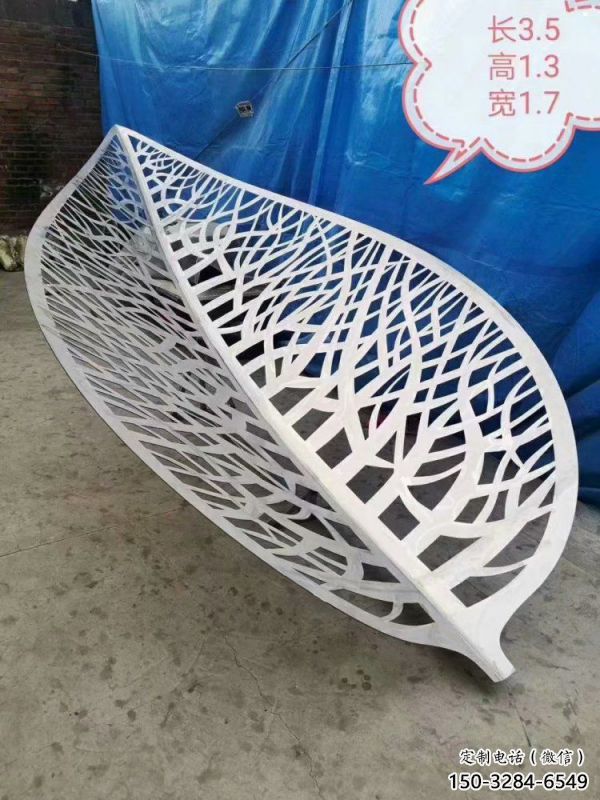 鏤空樹葉雕塑點(diǎn)擊，多彩藝術(shù)，鏡面鏤空樹葉雕塑承接