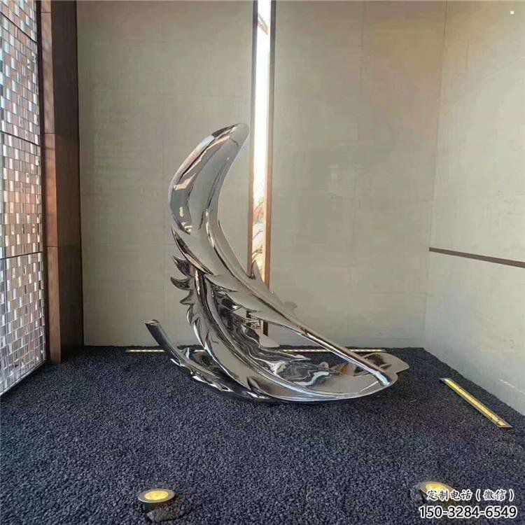 店門口羽毛雕塑