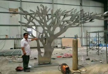 抽象鏤空樹雕塑，小區雕塑，鏤空剪紙樹雕塑廠家