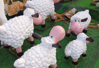 張掖小區小羊雕塑，彩繪動物雕塑，抽象效果