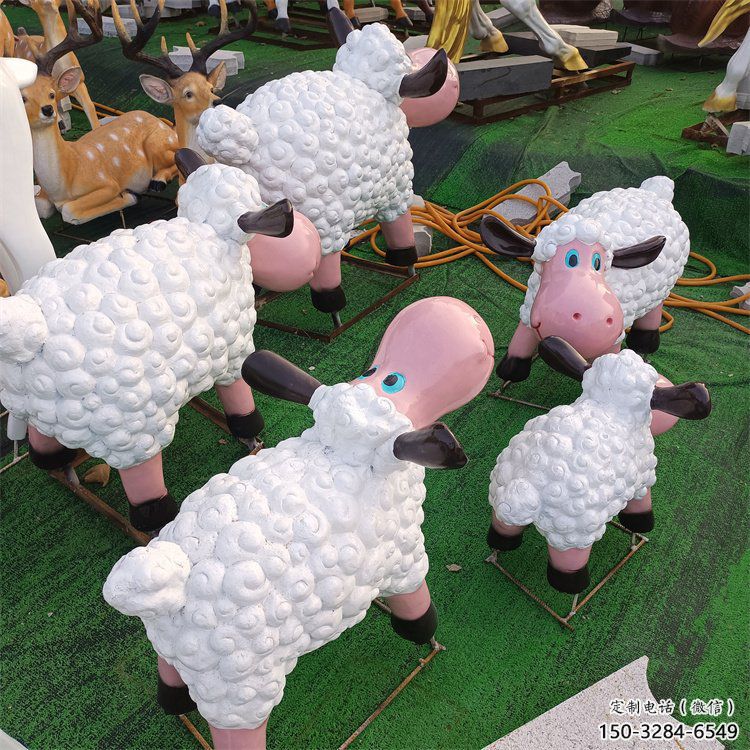 新余小區(qū)小羊雕塑，彩繪動物雕塑，抽象效果