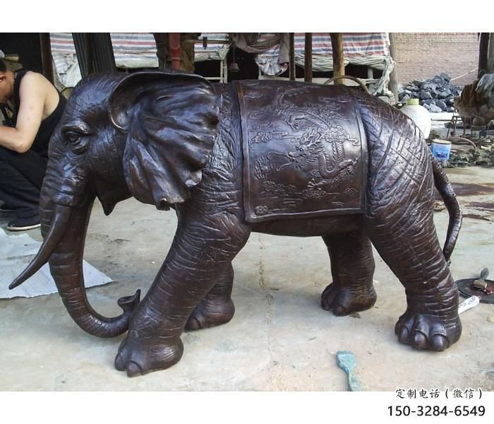 碑林庭院大象雕塑定做，廣場雕塑，室外銅大象雕塑提供