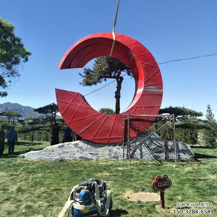 銅川草地精神堡壘雕塑