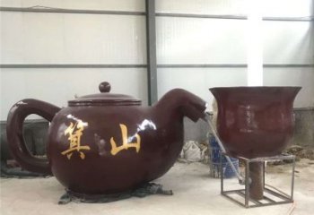 山南商業(yè)街酒壺雕塑